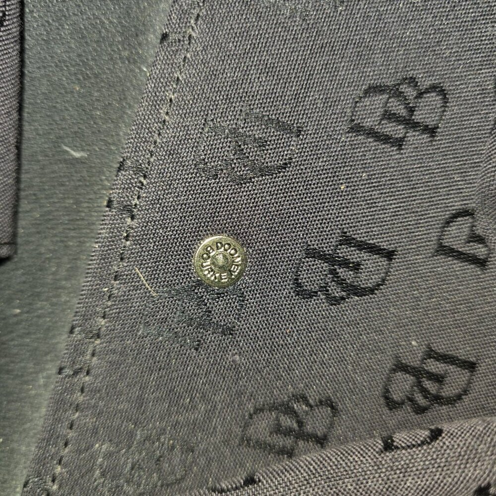 Dooney & Bourke Black Signature Monogram Tote Bag with Matching Pouch Vintage - Picture 13 of 16
